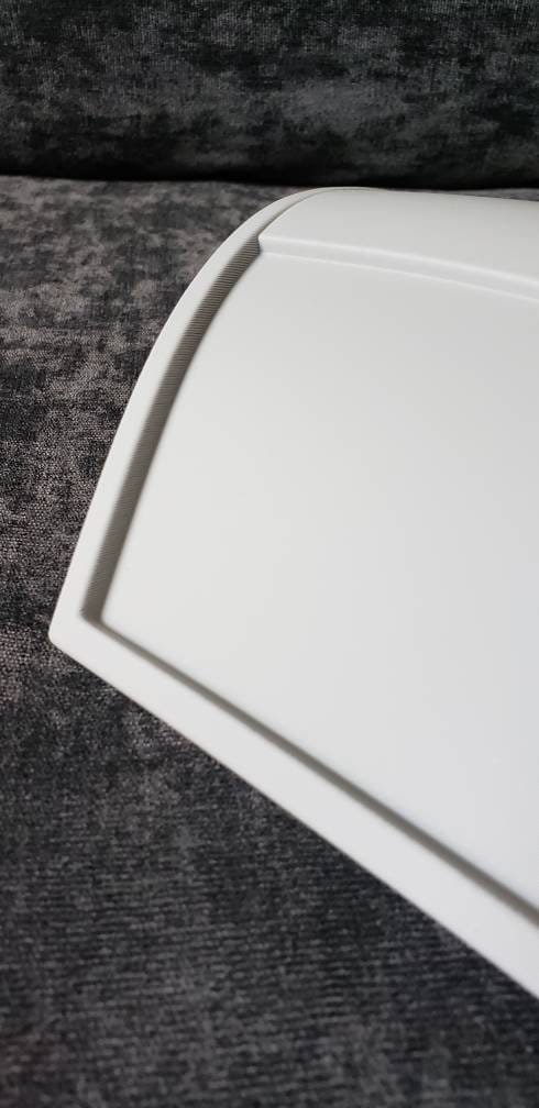 Mandalorian left thigh armor, Beskar