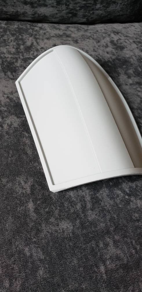 Mandalorian left thigh armor, Beskar