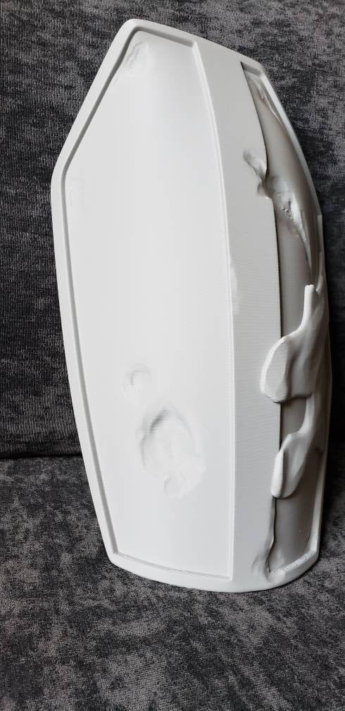 Mandalorian Right thigh armor, Beskar