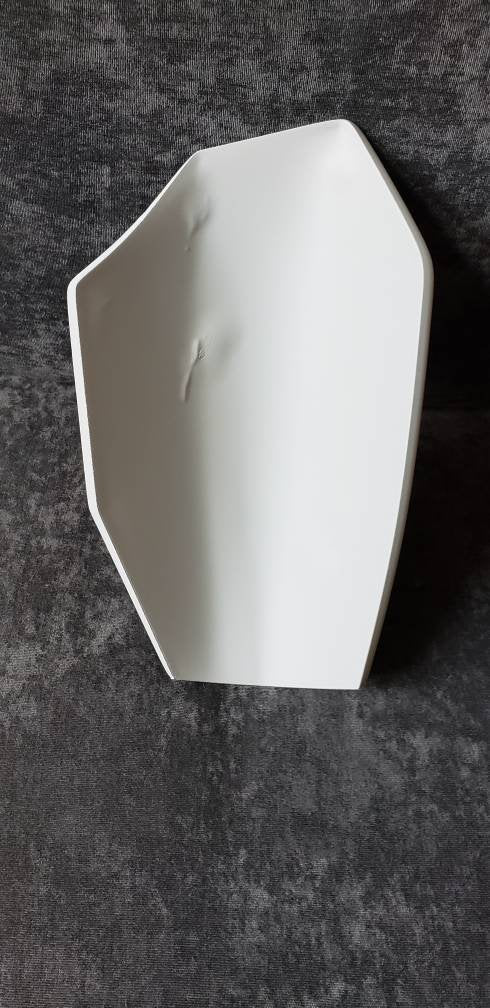 Mandalorian Right thigh armor, Beskar