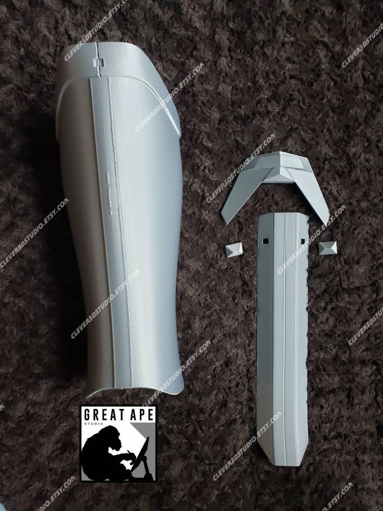 The Mandalorian Shin, Shin Guard, Shin Greaves, Costume, Custom Size, Mandalorian Armor, Custom Made Beskar Costume 3d Printed for Cosplay
