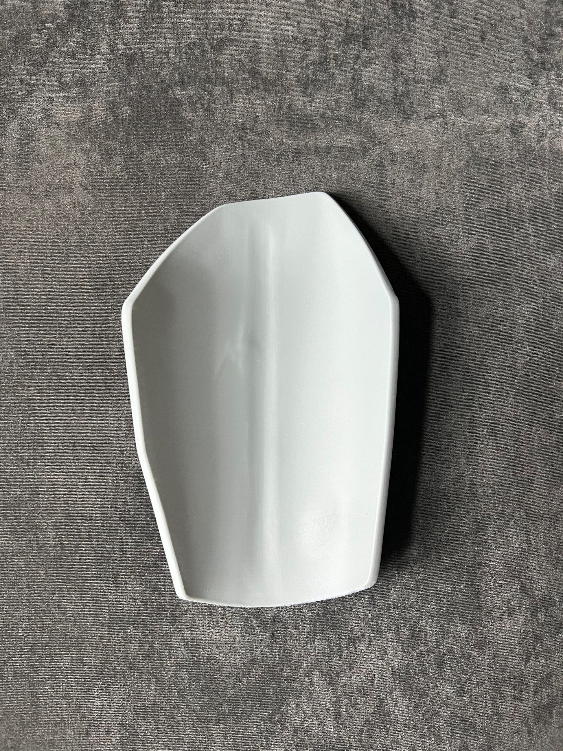 Mandalorian Battle Damage Right Thigh, Din Djarin Thigh, Right thigh armor, Canon